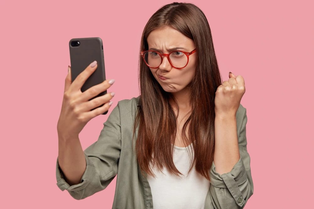 sosyal medya hakaret